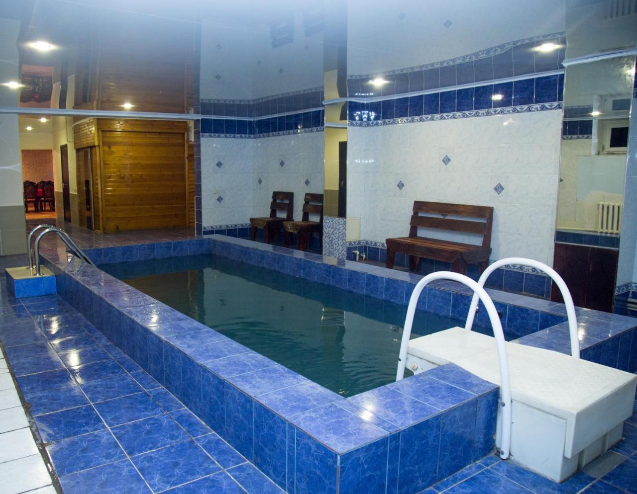 Daniyar Hotel Астана Екстер'єр фото